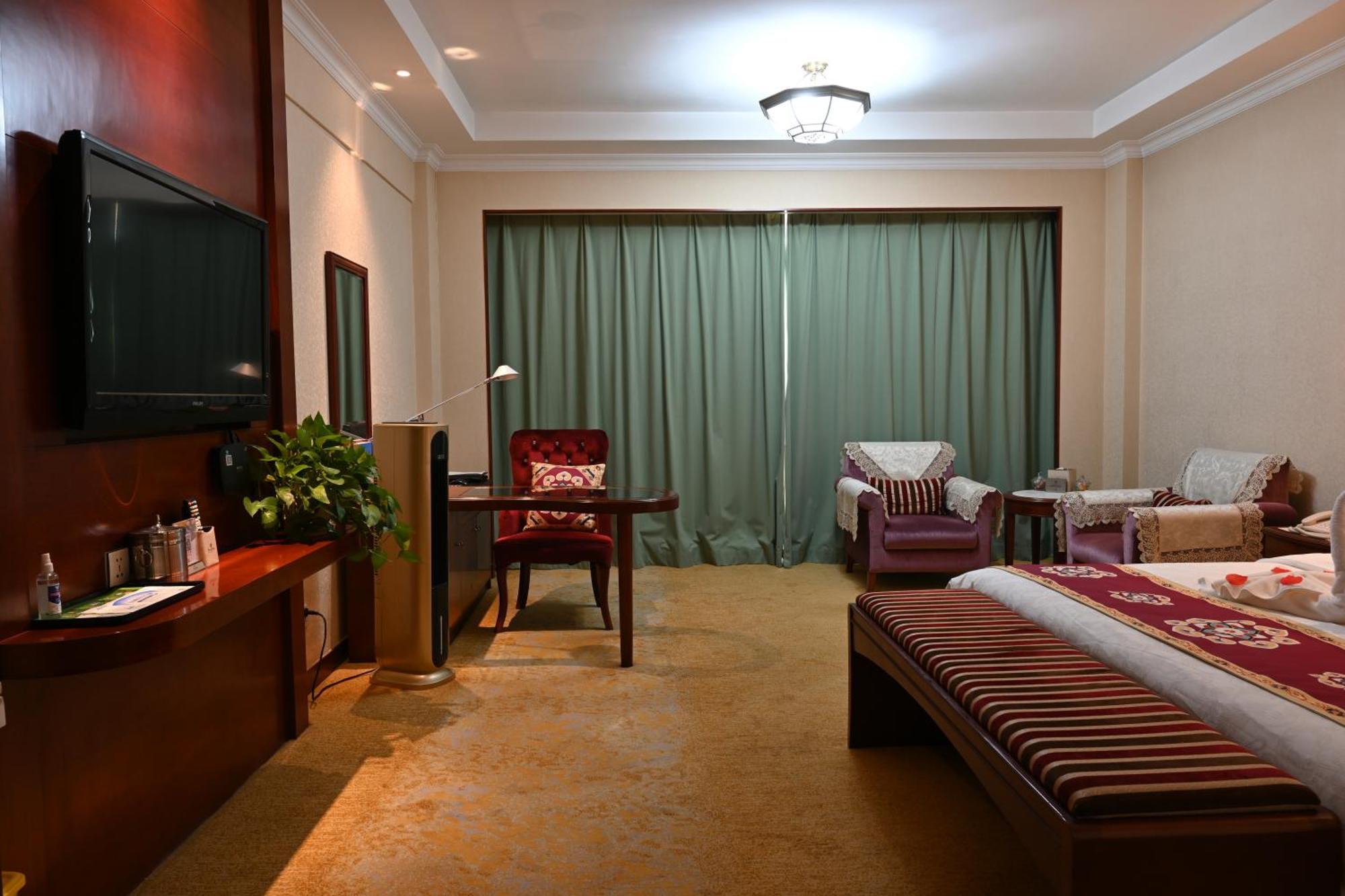Dunhuang Hotel Esterno foto